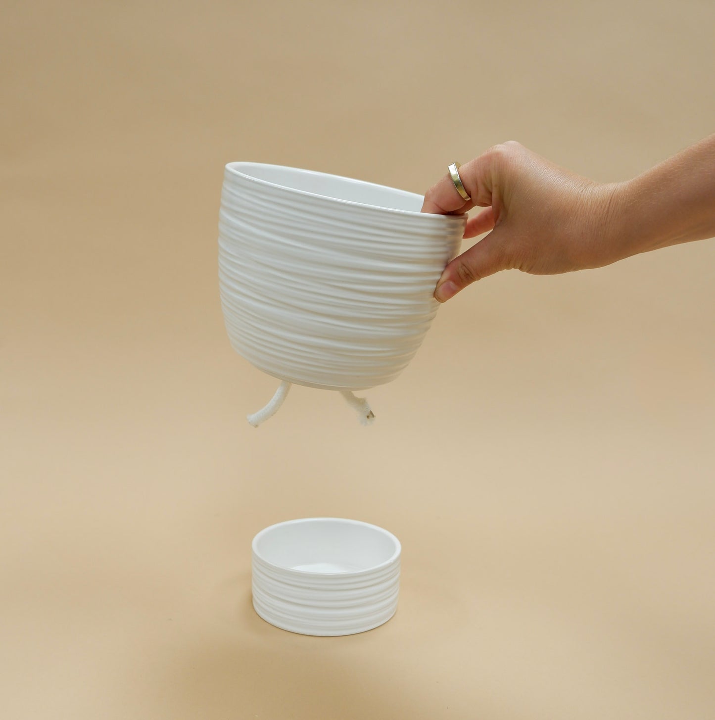Olin Self-Watering Pot