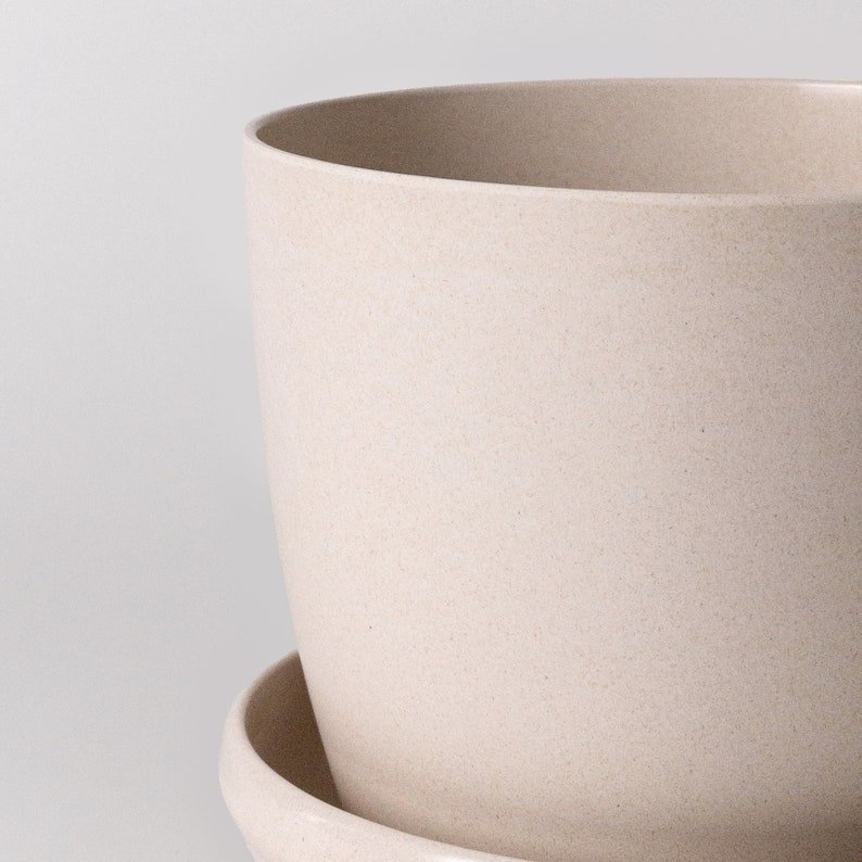 Kanso Upcycled Pot w/ Saucer