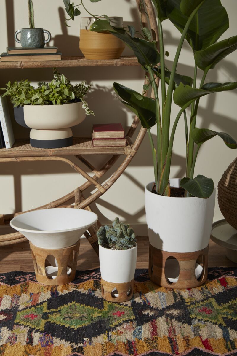 Seville Planter w/ Stand