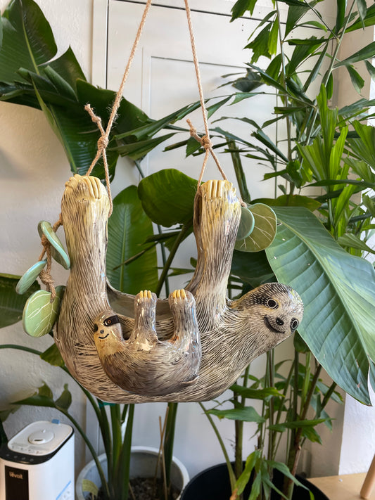 Sloth Hanging Pot