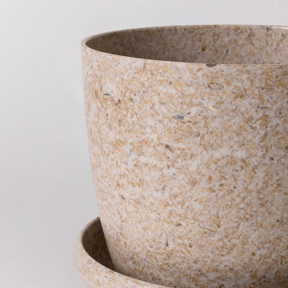 Kanso Upcycled Pot w/ Saucer