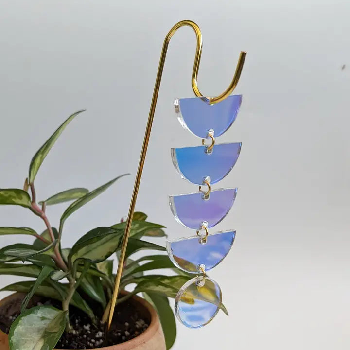 Iridescent Plant Jewelry Pick