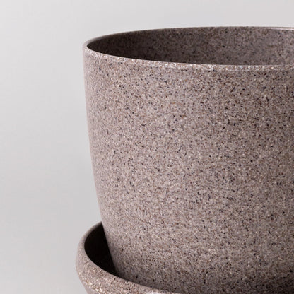 Kanso Upcycled Pot w/ Saucer
