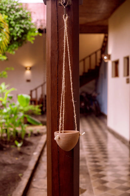 Hanging Planter w/ Natural Fiber Hanger